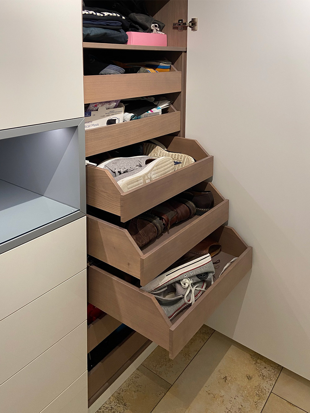 Kleiderschrank weiss Eiche massiv, Fürstenzell Kleiderschrank weiss Eiche massiv, Fürstenzell